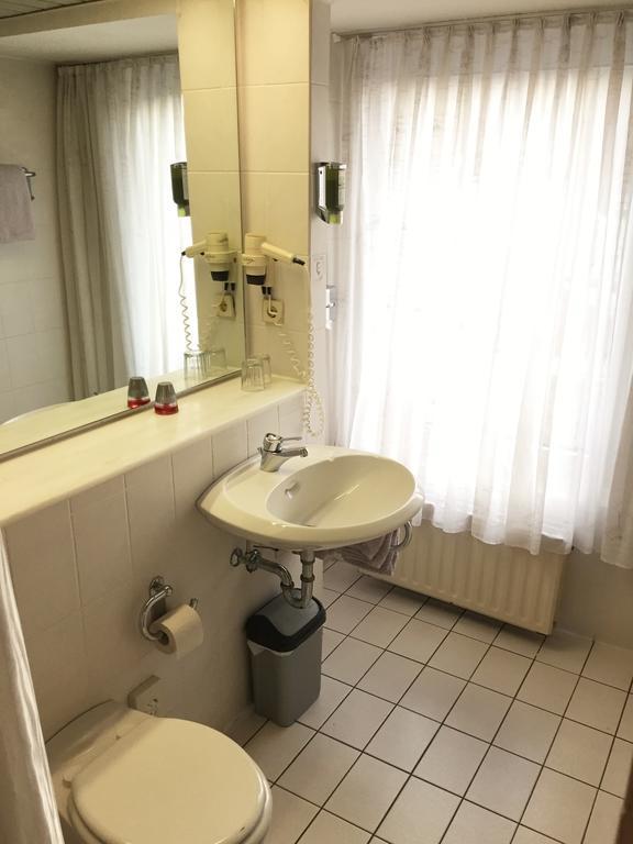 Hotel Ambassador Bonn Room photo